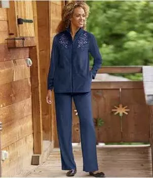 Костюм из Велюра с Вышивкой