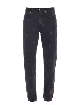 джинсы с логотипом бренда