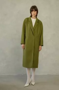 Фисташковое двубортное пальто