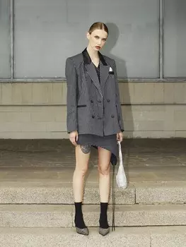 Классический двубортный жакет