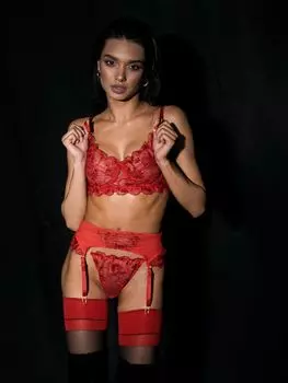 Пояс для чулок "Wave"