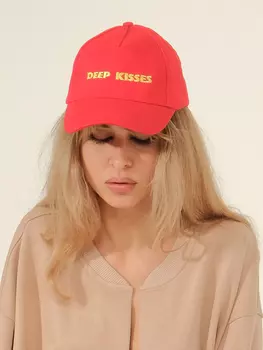 Женская бейсболка deep kisses