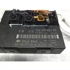 Блок комфорта Volkswagen Jetta (1K5)