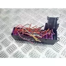 Блок предохранителей Audi A2