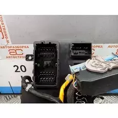 Блок предохранителей Kia Carnival (Sedona) 2