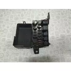 Блок предохранителей Mitsubishi Pajero Sport