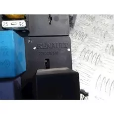 Блок предохранителей Opel Movano A