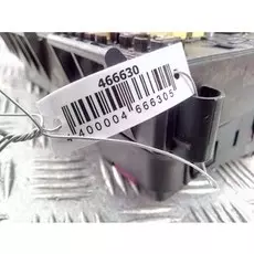 Блок предохранителей Opel Zafira B