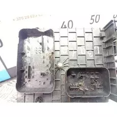 Блок предохранителей Volkswagen Golf 5