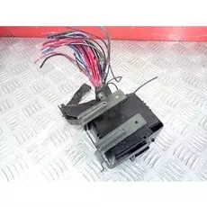 Блок реле Mitsubishi Pajero 3