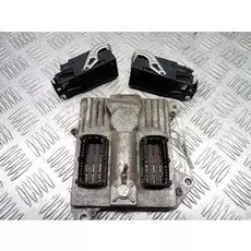 Блок управления двигателем Opel Vectra C