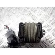 Блок управления двигателем Opel Zafira A