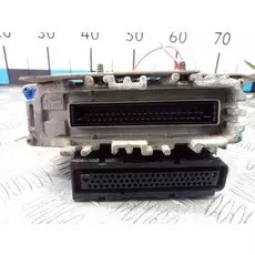 Блок управления двигателем Volkswagen Golf 3