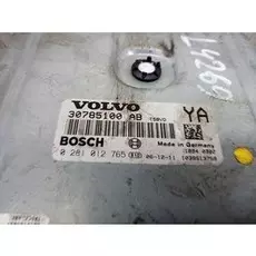 Блок управления двигателем Volvo S80 2