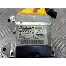 Блок управления подушками безопасности Renault Laguna 2