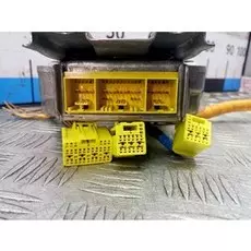 Блок управления подушками безопасности Toyota Avensis 1