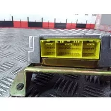 Блок управления подушками безопасности Toyota Tundra