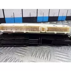 Блок управления подвеской Mercedes W220 (S class)