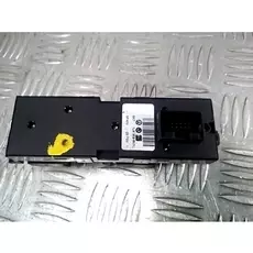 Блок управления стеклоподъемниками Volkswagen Passat 5 GP