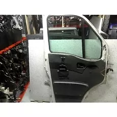 Дверь передняя левая Iveco Daily 3