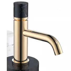 Смеситель Boheme Stick 121-G-MR-Black для раковины