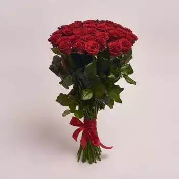 35 красных роз 50 см, Россия