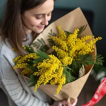 Букет 15 мимоз в крафте