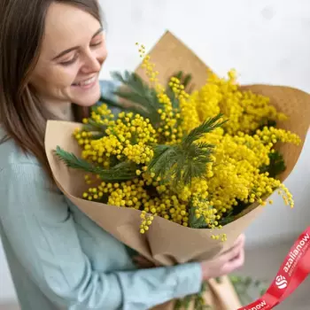 Букет 35 мимоз в крафте