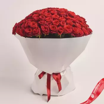 Букет из 101 красной розы в белой упаковке
