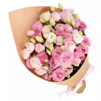 Букет из 11 светло-розовых лизиантусов в крафте