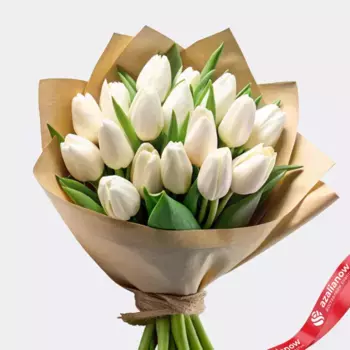 Букет из 17 белых тюльпанов в крафте