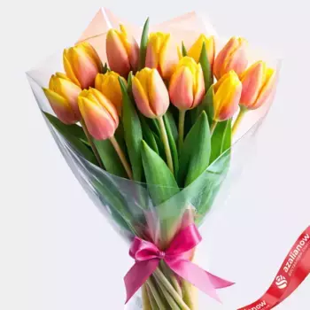 Букет из 17 желто-розовых тюльпанов в пленке