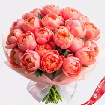Букет из 20 коралловых пионов в пленке