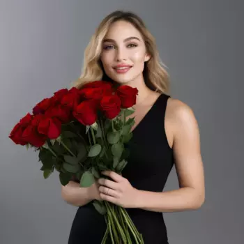 Букет из 25 красных роз «Любовь и точка»