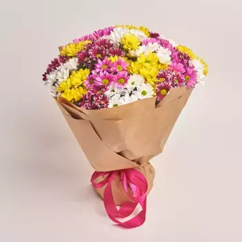 Букет из 25 кустовых хризантем микс в крафте