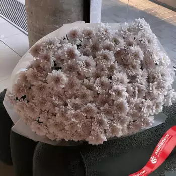 Букет из 29 кустовых светло-сиреневых хризантем