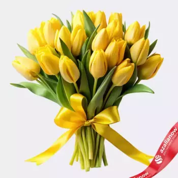 Букет из 33 желтых тюльпанов с лентой, Россия