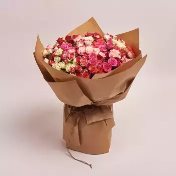 Букет из 39 роз микс в крафте