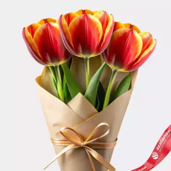 Букет из 3 красно-желтых тюльпанов в крафте