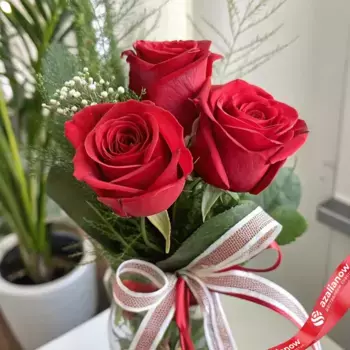 Букет из 3 красных роз 50 см с лентой, Эквадор