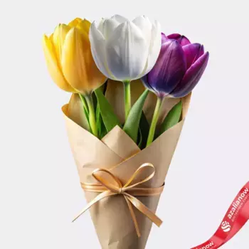 Букет из 3 тюльпанов микс в крафте
