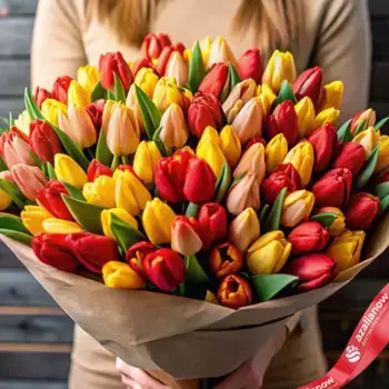Букет из 400 красно-желтых тюльпанов в крафте