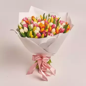Букет из 75 тюльпанов микс в белой бумаге