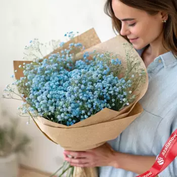 Букет из 7 синих гипсофил в крафте