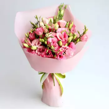 Букет из 9 розовых лизиантусов «Розовые облака»