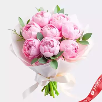 Букет из 9 розовых пионов и эвкалипта в крафте