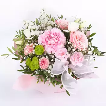 Букет из гвоздики, розы, хризантемы «Поэзия чувств»