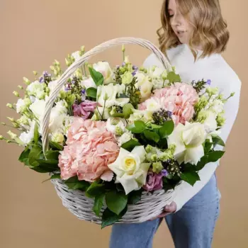 Букет из роз, флоксов, ранункулюсов «Ты моя мелодия»