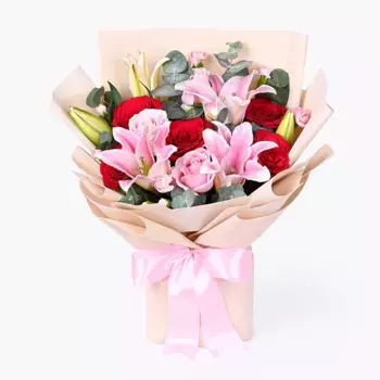 Букет из роз и лилий «Снежана»