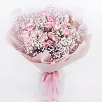 Букет из розовых роз и гипсофилы «Нимфа»
